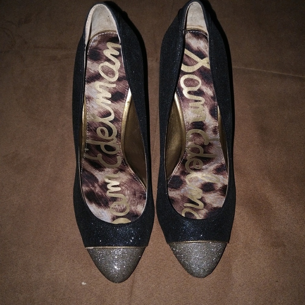 Shoes - Picture 4 of 5